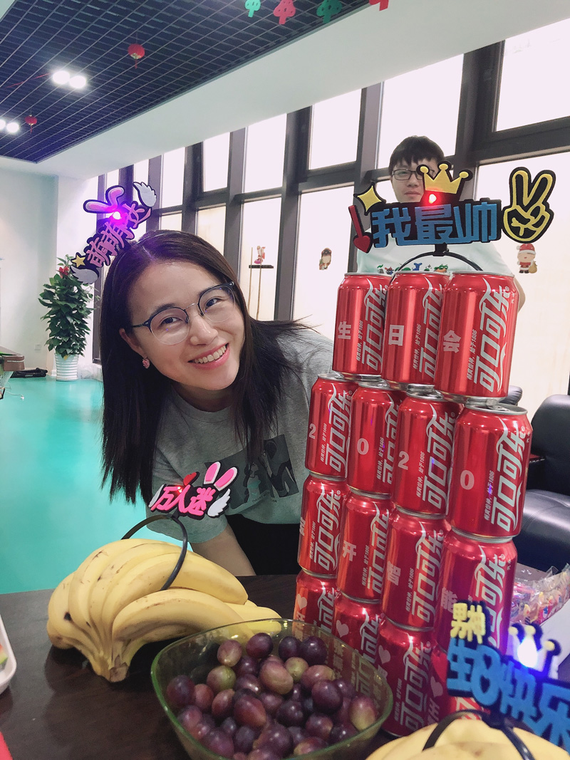 八月集體生日會(huì) | 與久違的祝?；馃嵯嘧?  src="/uploads/allimg/210903/1-210Z3142023A9.jpg" /></p>
<p><img alt=