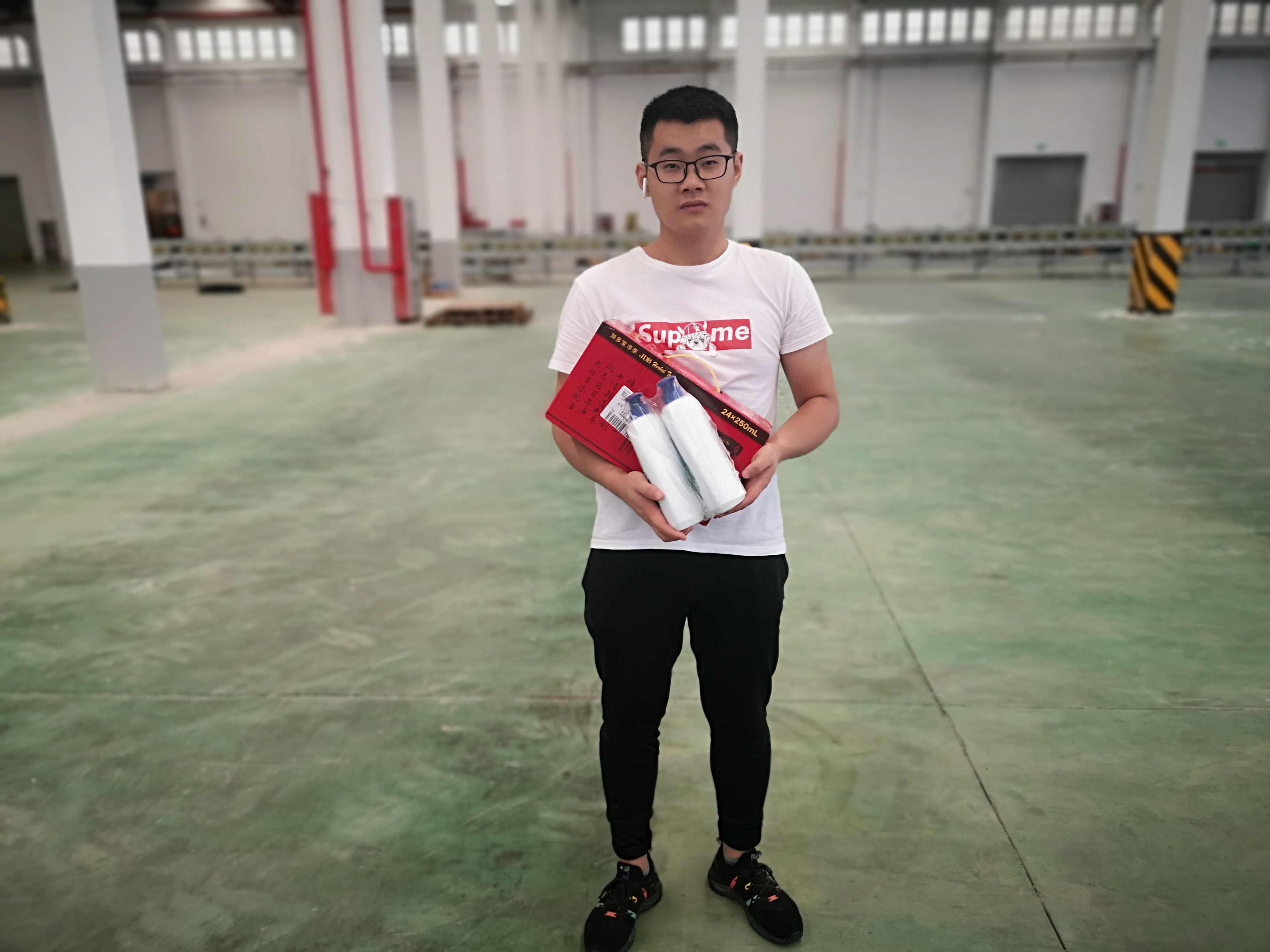 關(guān)愛職工 · 夏送清涼 | 寶開工會赴一線送清涼，致敬高溫下的堅守