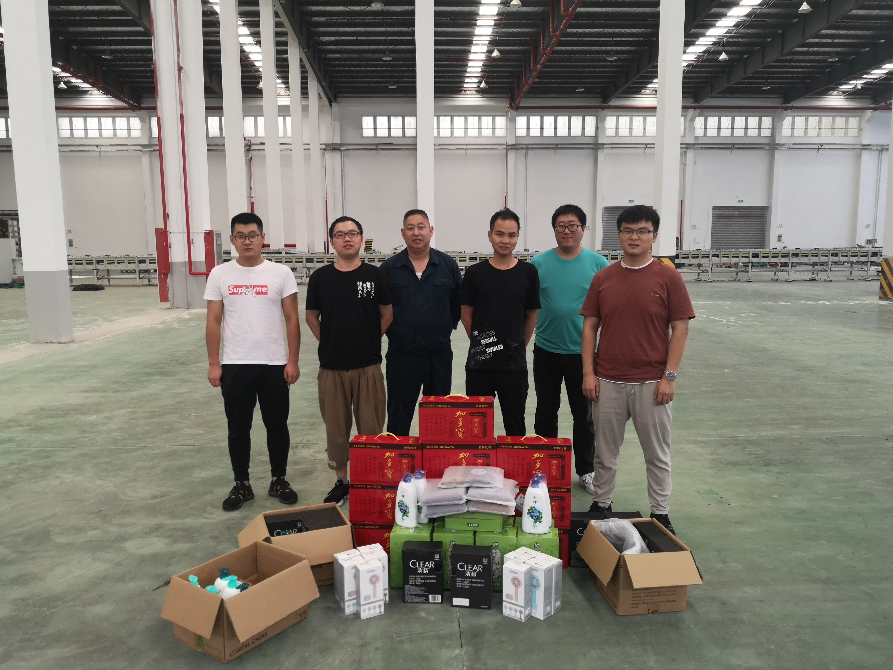 關(guān)愛職工 · 夏送清涼 | 寶開工會赴一線送清涼，致敬高溫下的堅守