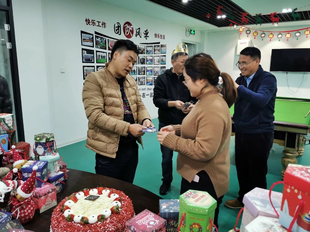 圣誕主題生日趴 | 濃情暖意平安夜，誕愿有你共前行