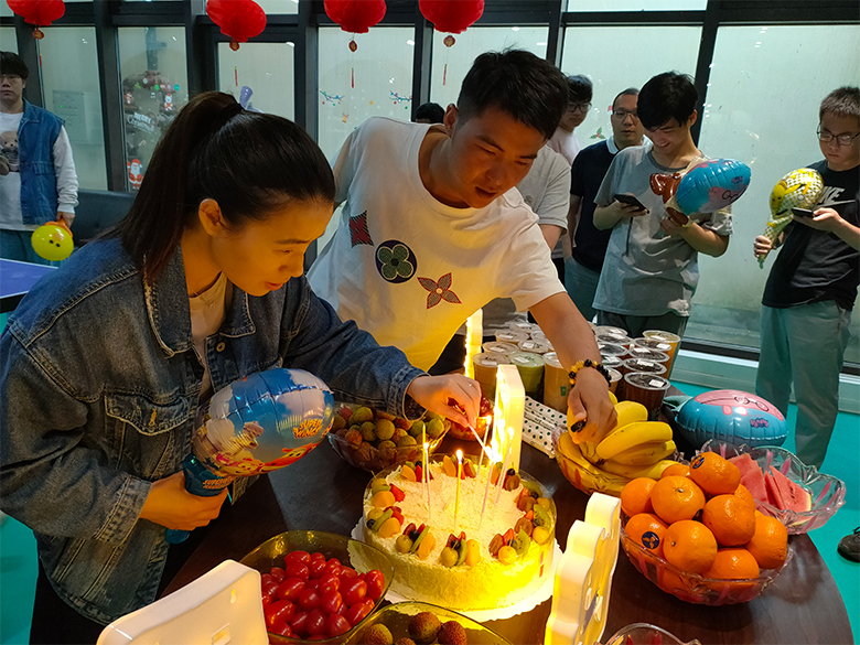 員工集體生日會｜溫馨五月，感恩有你，攜手同行