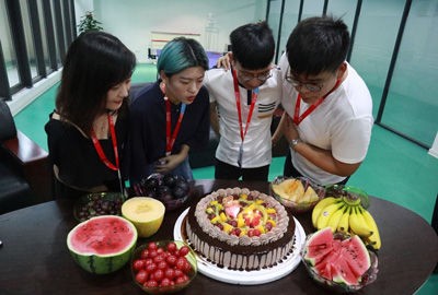 八月未央，歡聚一夏 | 寶開集體生日會：共享歡樂時刻
