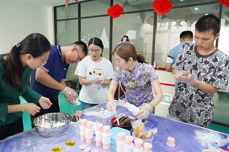 月圓中秋 · 集體慶生 | 溫馨九月，迎佳節(jié)，賀生辰，共團(tuán)圓！