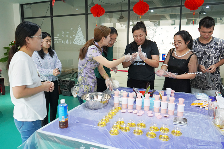 月圓中秋 · 集體慶生 | 溫馨九月，迎佳節(jié)，賀生辰，共團(tuán)圓！